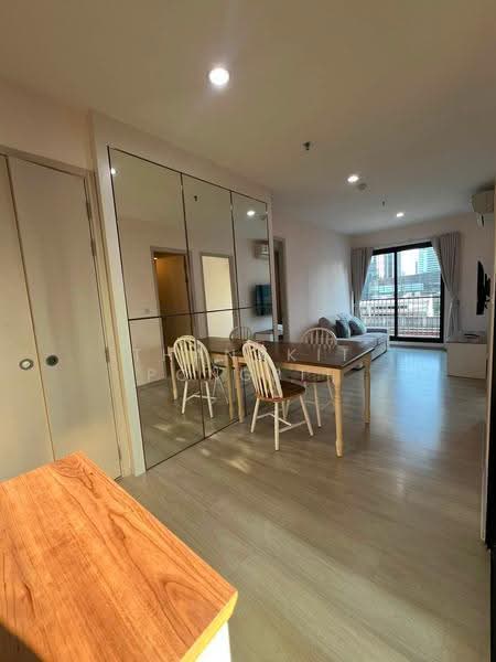 Life Asoke, Bangkok, Asoke-Dindang Road, Bang Kapi, Huai Khwang, Bangkok, 2 Bedrooms, 55 sqm, Condo For Sale, by Thanakit Pongpit, 500506495 - DDproperty.com