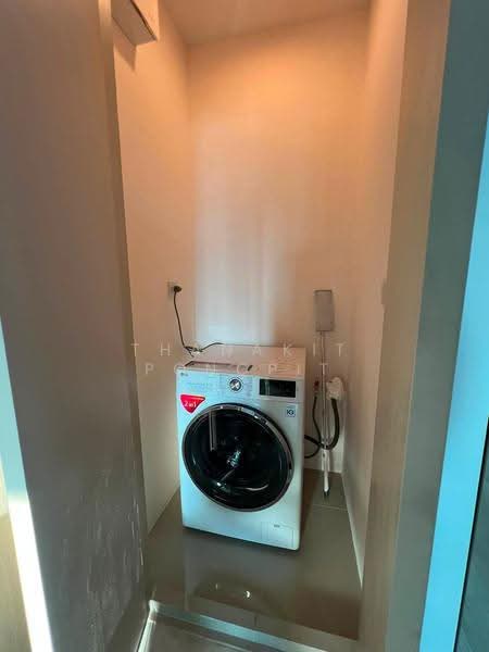 Life Asoke, Bangkok, Asoke-Dindang Road, Bang Kapi, Huai Khwang, Bangkok, 2 Bedrooms, 55 sqm, Condo For Sale, by Thanakit Pongpit, 500506495 - DDproperty.com
