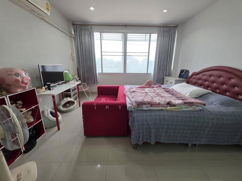 ขายอาคารพาณิชย์ จอหอ โคราช 3 ชั้นครึ่ง 231 ตร.ม. ติดถนนสุรนารายณ์, นครราชสีมา, จอหอ, เมืองนครราชสีมา, นครราชสีมา, 231 ตร.ม., ทาวน์เฮ้าส์ ขาย, โดย คุณนก, 500506504 - DDproperty.com