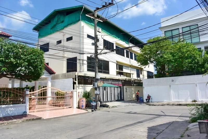 Sarawan Ville : ศราวัณวิลล์, นนทบุรี, ซอยหมู่บ้านศราวัณวิลล์ 2, บางตลาด, ปากเกร็ด, นนทบุรี, 390 ตร.ม., บ้านเดี่ยว ให้เช่า, โดย อรุณ อเนกคุณะ, 500506507 - DDproperty.com