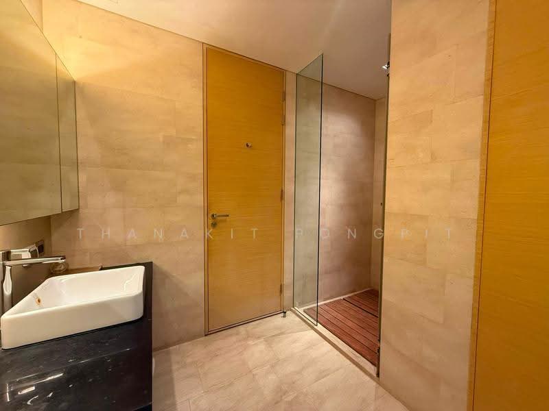 Saladaeng Residences, Bangkok, 29/1 North Sathorn Road, Silom, Bang Rak, Bangkok, 1 Bedroom, 68 sqm, Condo For Sale, by Thanakit Pongpit, 500506520 - DDproperty.com