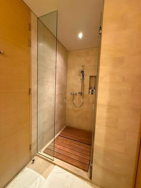 Saladaeng Residences, Bangkok, 29/1 North Sathorn Road, Silom, Bang Rak, Bangkok, 1 Bedroom, 68 sqm, Condo For Sale, by Thanakit Pongpit, 500506520 - DDproperty.com