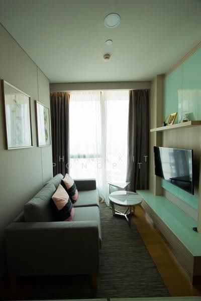 The Lumpini 24, Bangkok, Sukhumvit 24 Road, Khong Tan, Khlong Toei, Bangkok, 1 Bedroom, 38 sqm, Condo For Sale, by Thanakit Pongpit, 500506561 - DDproperty.com