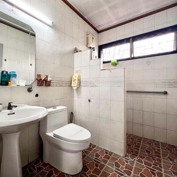 บ้านเดี่ยว95ตรว. ซ.นวมินทร์129 ใกล้MRTคู้บอน, Bangkok, Nuan Chan, Bueng Kum, Bangkok, 5 Bedrooms, 300 sqm, Single Detached House For Sale, by AJHOMECENTER-จูน, 500506567 - DDproperty.com