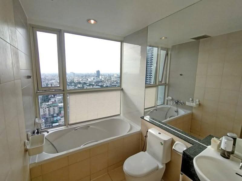 The Light House Sathorn–Chareonnakorn, Bangkok, Chareonnakorn Road, Khlong Ton Sai, Khlong San, Bangkok, 2 Bedrooms, 70 sqm, Condo For Sale, by Teeranop Inchan, 500506649 - DDproperty.com