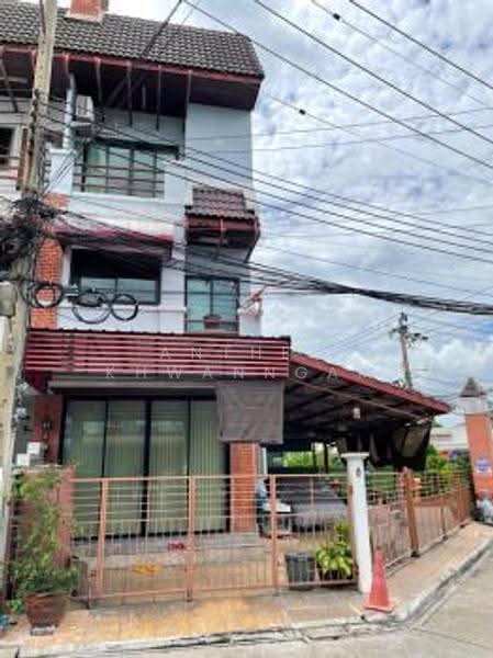 ทาวน์เฮ้าส์ 6-ห้องนอน, กรุงเทพ, พลับพลา, วังทองหลาง, กรุงเทพ, 150 ตร.ม., ทาวน์เฮ้าส์ ขาย, โดย Anthea Khwanngam, 500506660 - DDproperty.com