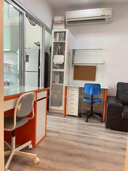 Centric Sathorn-St Louis, Bangkok, Sathorn Nua Road, Yan Nawa, Sathon, Bangkok, 1 Bedroom, 34 sqm, Condo For Rent, by Thawatchai Methawongworakul, 500506662 - DDproperty.com