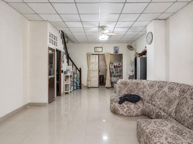 ทาวน์โฮม 2 ชั้น หมู่บ้านเอื้องหลวง ซอยกรุงเทพ - นนทบุรี 56 บางซื่อ, Bangkok, กรุงเทพ-นนทบุรี 56, Wong Sawang, Bang Sue, Bangkok, 2 Bedrooms, 110 sqm, Townhouse For Sale, by กรกฤตย์ บุญสระ, 500506674 - DDproperty.com