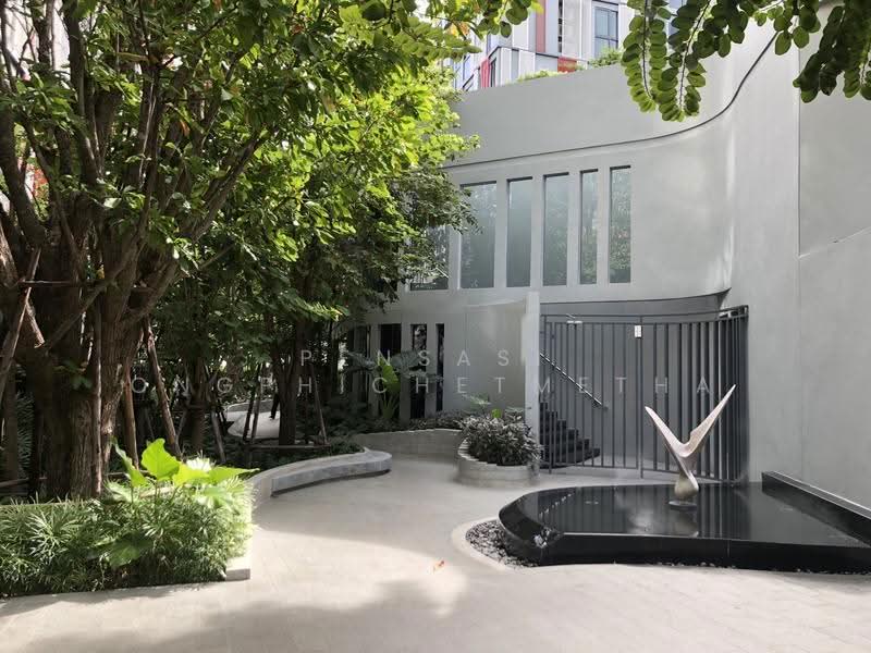 Taka Haus, Bangkok, 99 Soi Ekamai 10, Khlong Tan Nua, Watthana, Bangkok, 2 Bedrooms, 60 sqm, Condo For Rent, by Pensasi Ongphichetmetha, 500506680 - DDproperty.com