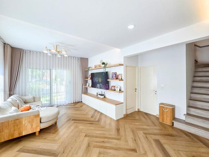 undefined, Bangkok, Bang Na Tai, Bang Na, Bangkok, 3 Bedrooms, 248 sqm, Single Detached House For Rent, by Thawatchai Methawongworakul, 500506722 - DDproperty.com