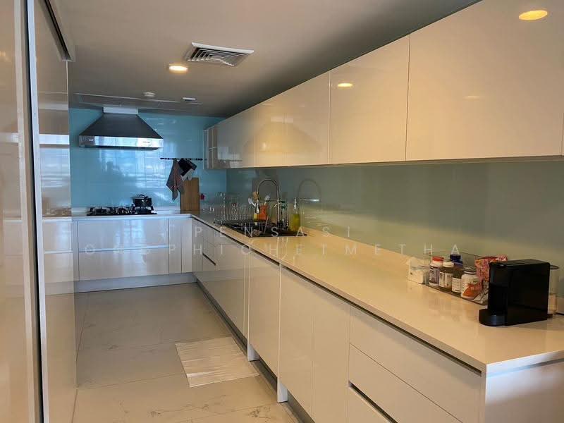 Somkid Gardens, Bangkok, Ploenchit, Lumphini, Pathum Wan, Bangkok, 3 Bedrooms, 251 sqm, Condo For Rent, by Pensasi Ongphichetmetha, 500506729 - DDproperty.com