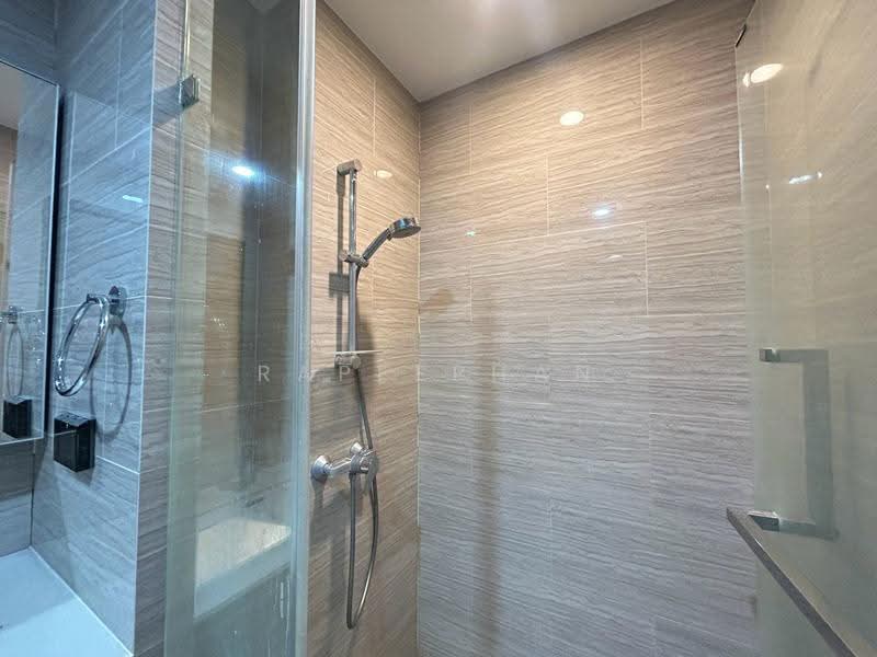 Whizdom Essence, Bangkok, 5 Piyabutr 1 Alley, Bang Chak, Phra Khanong, Bangkok, 1 Bedroom, 45 sqm, Condo For Rent, by Rapeephan, 500506770 - DDproperty.com