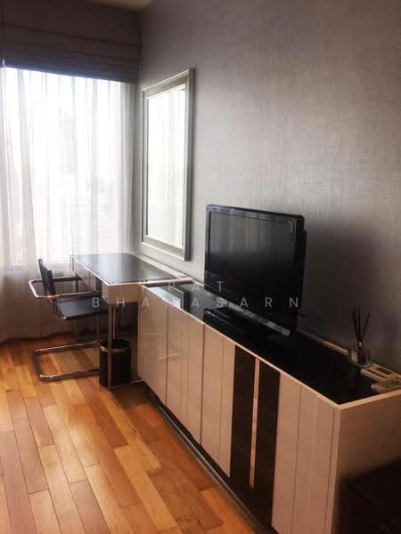 The Emporio Place, Bangkok, 93 Soi Sukhumvit 24, Sukhumvit Road, Khong Tan, Khlong Toei, Bangkok, 2 Bedrooms, 106 sqm, Condo For Rent, by Pat Bharasarn, 500506780 - DDproperty.com