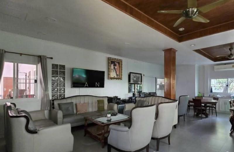 5-BR House, Bangkok, Si Khan, Don Mueang, Bangkok, 5 Bedrooms, 495 sqm, Single Detached House For Sale, by Anthea Khwanngam, 500506784 - DDproperty.com