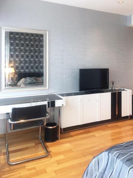 The Emporio Place, Bangkok, 93 Soi Sukhumvit 24, Sukhumvit Road, Khong Tan, Khlong Toei, Bangkok, 2 Bedrooms, 106 sqm, Condo For Sale, by Pat Bharasarn, 500506785 - DDproperty.com