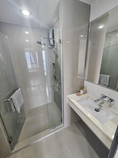 Rhythm Sukhumvit 42, Bangkok, Soi Sukhumvit 42, Sukhumvit Road, Phra Kanong, Khlong Toei, Bangkok, 1 Bedroom, 35 sqm, Condo For Sale, by Pat Bharasarn, 500506830 - DDproperty.com