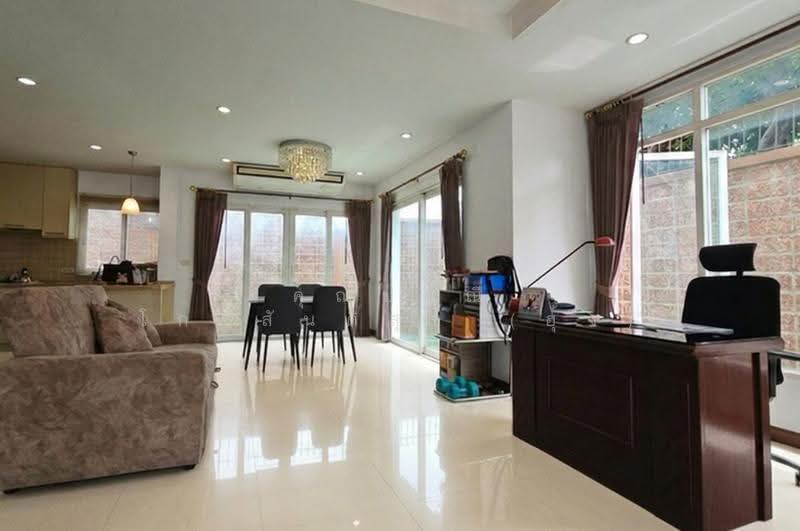 Laddarom Ratchaphruek-Pinklao, Bangkok, Ratchaphruek-Pinklao Road, Taling Chan, Bangkok, 3 Bedrooms, 175 sqm, Single Detached House For Sale, by คุณปวิณี โกยสันติสุข (ฮุ้ง), 500506840 - DDproperty.com