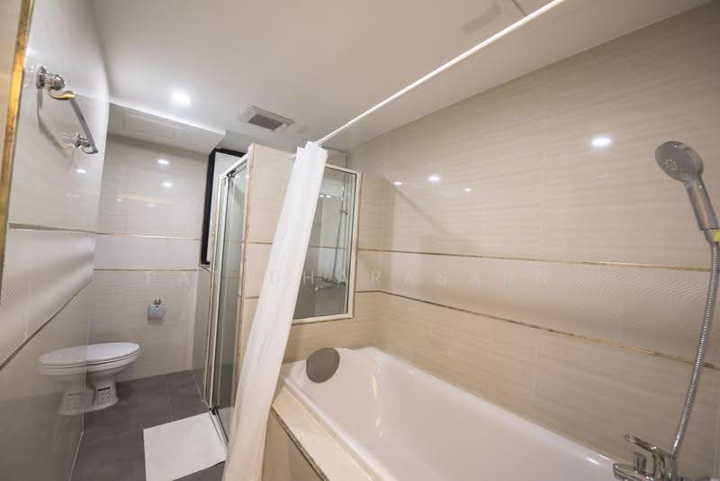 President Park Sukhumvit 24, Bangkok, 99 Sukhumvit 24 Alley, Khlongtoei Nua, Watthana, Bangkok, 3 Bedrooms, 223 sqm, Condo For Sale, by Pat Bharasarn, 500506854 - DDproperty.com