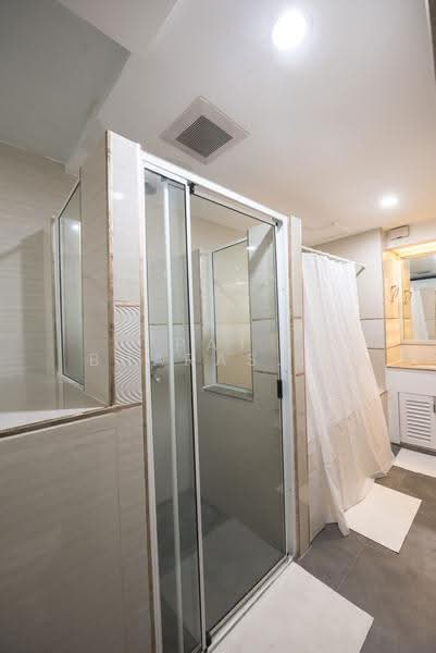 President Park Sukhumvit 24, Bangkok, 99 Sukhumvit 24 Alley, Khlongtoei Nua, Watthana, Bangkok, 3 Bedrooms, 223 sqm, Condo For Sale, by Pat Bharasarn, 500506854 - DDproperty.com