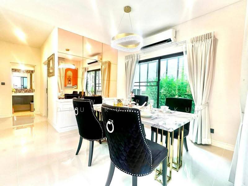 Setthasiri Krungthep Kreetha, Bangkok, Krungthep Kreetha Road, Hua Mak, Bang Kapi, Bangkok, 4 Bedrooms, 185 sqm, Single Detached House For Rent, by Walapa Jidbumrungsakun, 500506862 - DDproperty.com