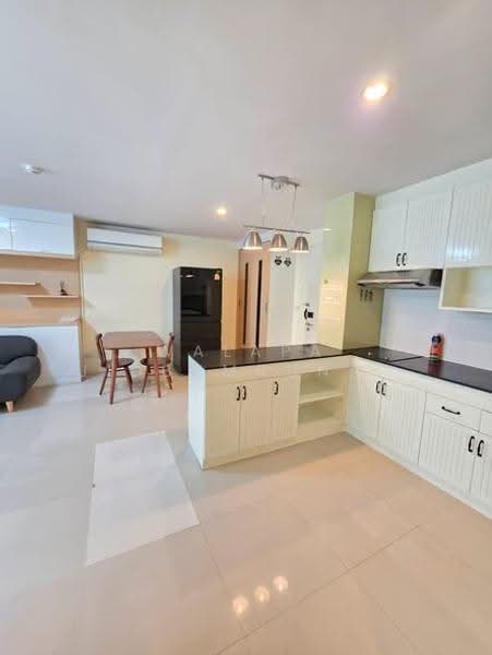 The Clover Thonglor Residence, Bangkok, Soi Sukhumvit 55, Khlong Tan Nua, Watthana, Bangkok, 2 Bedrooms, 88 sqm, Condo For Rent, by Walapa Jidbumrungsakun, 500506874 - DDproperty.com