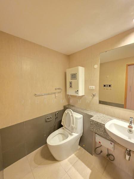 The Clover Thonglor Residence, Bangkok, Soi Sukhumvit 55, Khlong Tan Nua, Watthana, Bangkok, 2 Bedrooms, 88 sqm, Condo For Rent, by Walapa Jidbumrungsakun, 500506874 - DDproperty.com