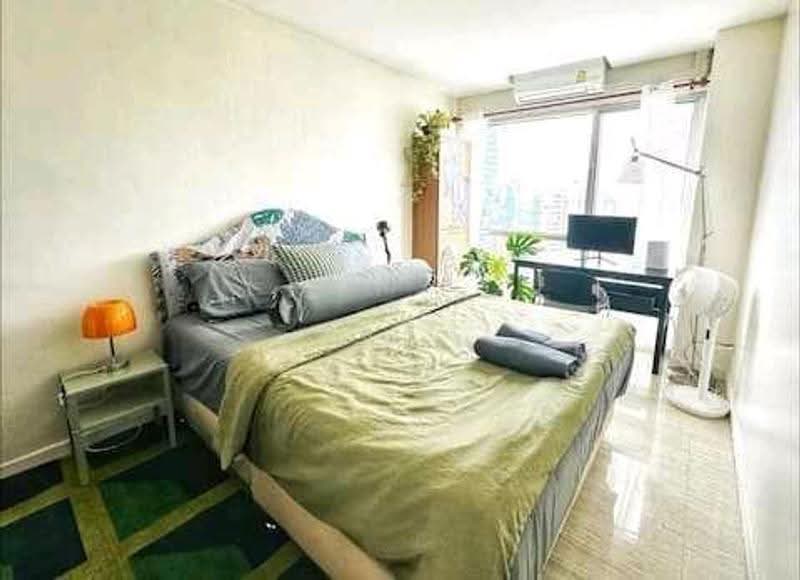 Silom Suite, Bangkok, Soi Sathorn 12, Sathorn Road, Silom, Bang Rak, Bangkok, 3 Bedrooms, 100 sqm, Condo For Rent, by สมจิต, 500506882 - DDproperty.com