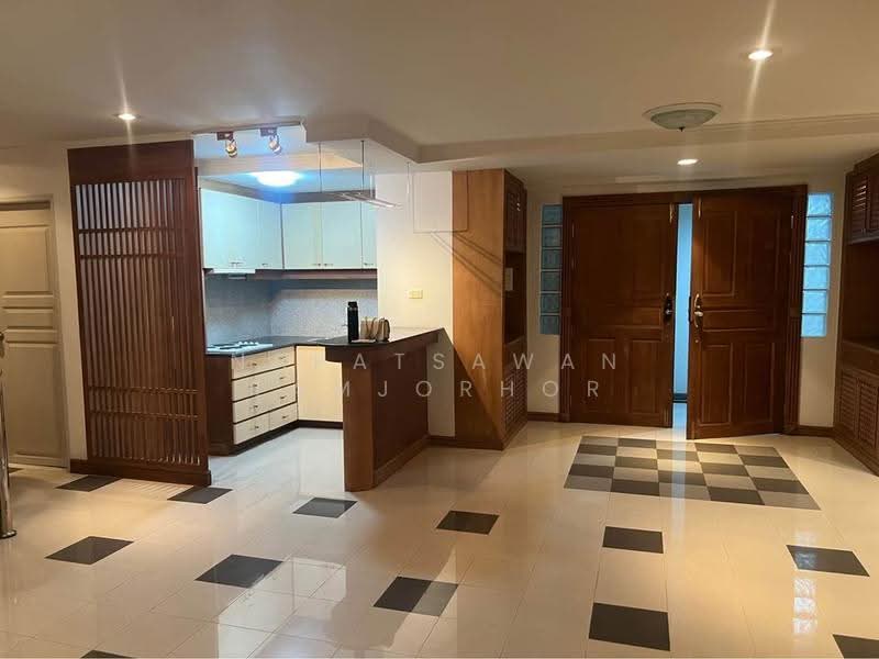 Regent Srinakarin Tower, Bangkok, Prachit Alley, Suan Luang, Bangkok, 4 Bedrooms, 307 sqm, Condo For Sale, by Napatsawan Tamjorhor, 500506897 - DDproperty.com