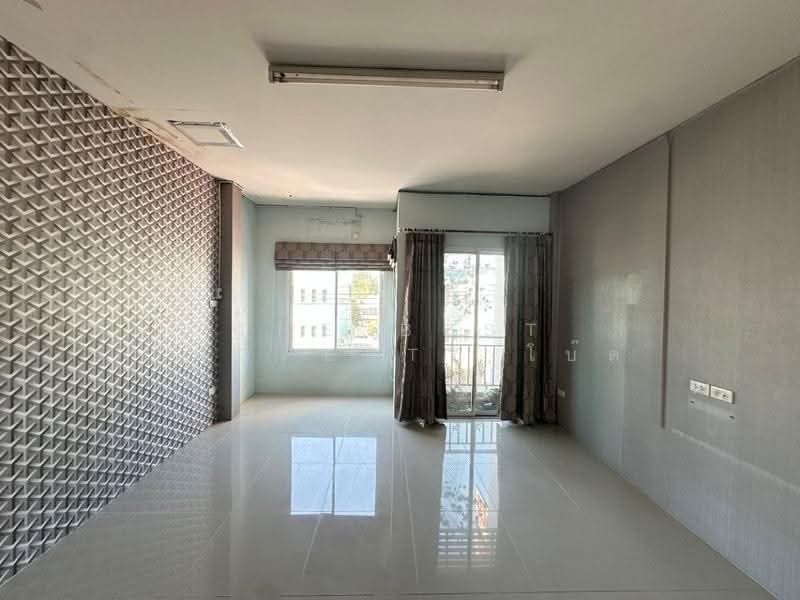 อาคารพาณิชย์บ้านปึก ชลบุรี, Chon Buri (Pattaya), Ban Pik, Muang Chon Buri, Chon Buri (Pattaya), , 100 sqm, Shophouse For Sale, by The Best Property โบ๊ต, 500506901 - DDproperty.com