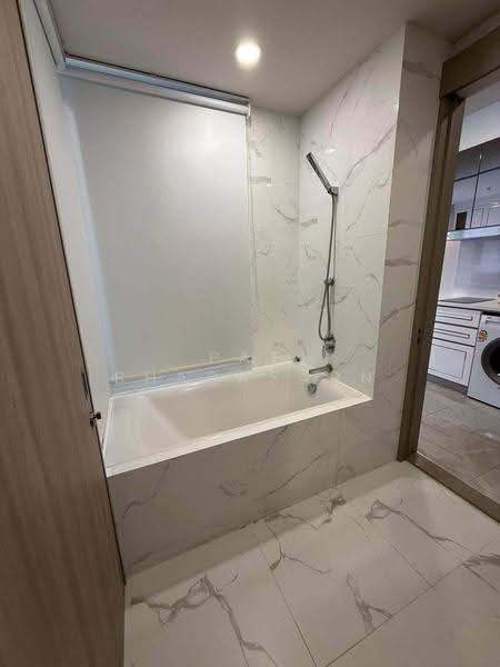 Cloud Thonglor-Phetchaburi, Bangkok, 1986 New Petchaburi Road, Bang Kapi, Huai Khwang, Bangkok, 1 Bedroom, 32 sqm, Condo For Rent, by Pat Bharasarn, 500506910 - DDproperty.com