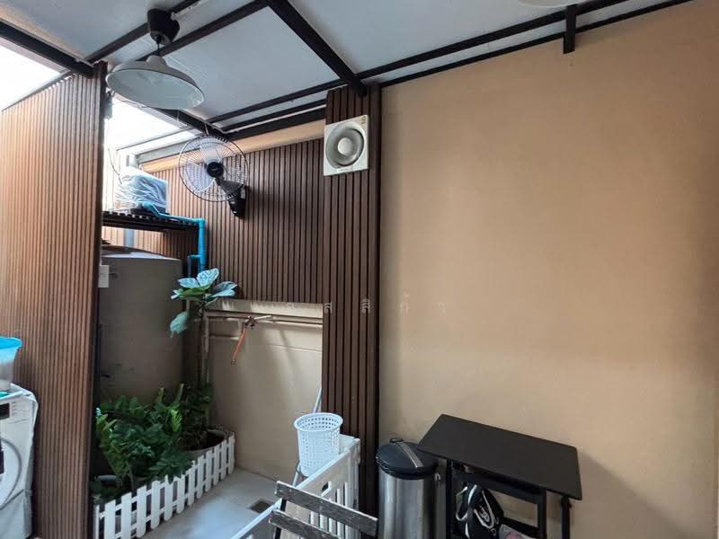 Baan Klang Muang Kaset-Nawamin : บ้านกลางเมือง เกษตร-นวมินทร์, กรุงเทพ, ซอยนวมินทร์ 70 แยก 11-2, คลองกุ่ม, บึงกุ่ม, กรุงเทพ, 180 ตร.ม., ทาวน์เฮ้าส์ ขาย, โดย เจสสิก้า, 500506941 - DDproperty.com