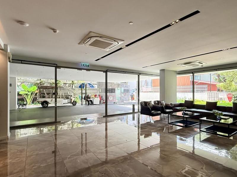 Piya Apartment Sukhumvit 15 : ปิยะ อพาร์ทเม้นท์ สุขุมวิท 15, กรุงเทพ, 99 สุขุมวิท 15, คลองเตยเหนือ, วัฒนา, กรุงเทพ, 99 ตร.ม., คอนโด ให้เช่า, โดย Oraon Suwanmongko, 500506952 - DDproperty.com