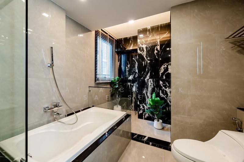 One9Five Asoke-Rama 9, Bangkok, 195 Soi Rama 9 Soi 5, Huai Khwang, Bangkok, 2 Bedrooms, 74 sqm, Condo For Rent, by Hathaichanok Saenset, 500506996 - DDproperty.com