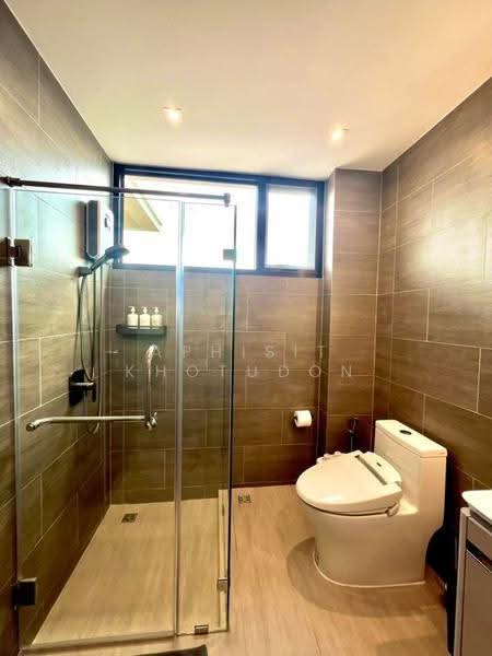 Baan Green Town, Bangkok, 52 Soi Phatthanakan, Suan Luang, Bangkok, 4 Bedrooms, 368 sqm, Townhouse For Sale, by Aphisit Khotudon, 500507043 - DDproperty.com