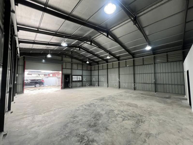 ให้เช่าโกดัง สตรีวิทยา 2 โชคชัย 4 ลาดพร้าว กรุงเทพ, Bangkok, Lat Phrao, Bangkok, , 302 sqm, Warehouse/Factory For Rent, by Jakarin Houpramong, 500507064 - DDproperty.com