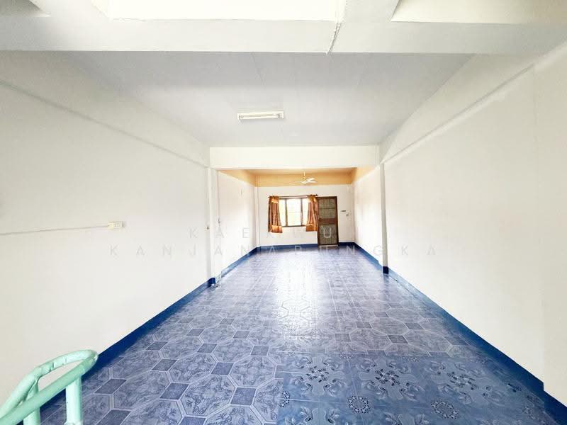 3-Storey Commercial Building for Rent on San Khong Luang Road, Chiang Rai (Code: OR1), Chiang Rai, Rob Wieng, Muang Chiang Rai, Chiang Rai, , 120 sqm, Shophouse For Rent, by Kaekwun Kanjanapungka, 500507116 - DDproperty.com