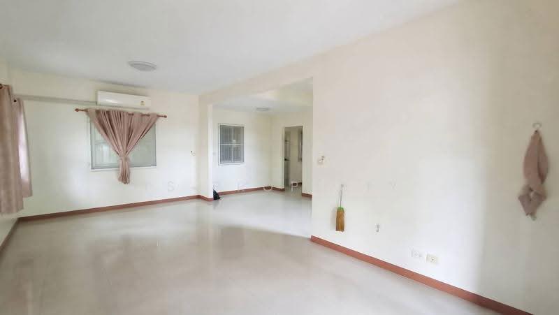 Passorn 12 Rangsit Klong 3, Pathum Thani, Yothathikan Khu Khot-Klong Luang Road, Khlong Sam, Khlong Luang, Pathum Thani, 4 Bedrooms, 164 sqm, Single Detached House For Sale, by TS PROPERTY, 500507128 - DDproperty.com