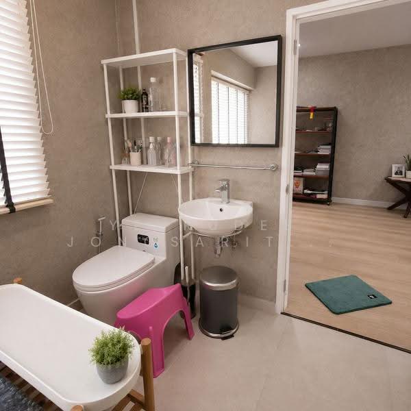 ขายด่วน Home Office ใกล้รถไฟฟ้าย่านรามอินทรา 6 นอน 4 น้ำ, Bangkok, รามอินทรา 5 แยก18, Tha Rang, Bang Khen, Bangkok, 6 Bedrooms, 224 sqm, Single Detached House For Sale, by Yenrudee Jongsaritwang, 500507135 - DDproperty.com