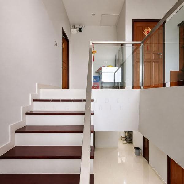 ขายด่วน Home Office ใกล้รถไฟฟ้าย่านรามอินทรา 6 นอน 4 น้ำ, กรุงเทพ, รามอินทรา 5 แยก18, ท่าแร้ง, บางเขน, กรุงเทพ, 224 ตร.ม., บ้านเดี่ยว ขาย, โดย Yenrudee Jongsaritwang, 500507135 - DDproperty.com