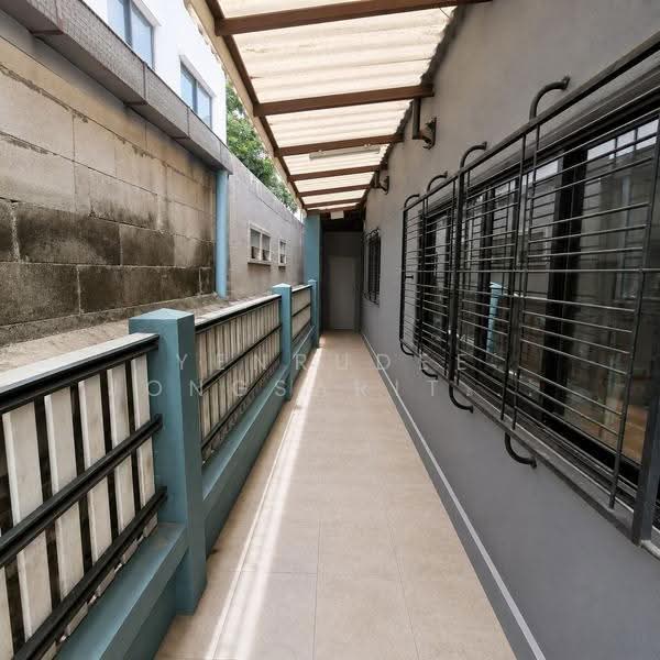 ขายด่วน Home Office ใกล้รถไฟฟ้าย่านรามอินทรา 6 นอน 4 น้ำ, Bangkok, รามอินทรา 5 แยก18, Tha Rang, Bang Khen, Bangkok, 6 Bedrooms, 224 sqm, Single Detached House For Sale, by Yenrudee Jongsaritwang, 500507135 - DDproperty.com
