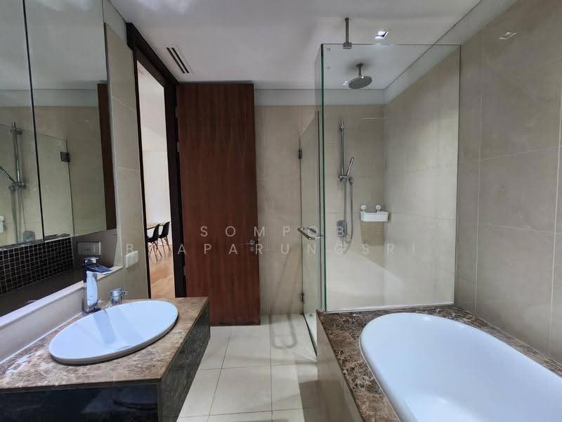 The Lakes, Bangkok, 123 Ratchadaphisek Road, Khlong Toei, Bangkok, 1 Bedroom, 70 sqm, Condo For Rent, by Sompob Buaparungsri, 500507174 - DDproperty.com