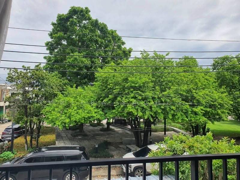The Connect Pattanakarn 38, Bangkok, Soi Phatthanakan 38, Phatthanakan Road, Suan Luang, Bangkok, 2 Bedrooms, 160 sqm, Townhouse For Rent, by Sunitra Sachdev, 500507180 - DDproperty.com