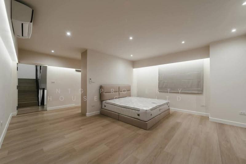 ทาว์นโฮม เอกมัย ทองหล่อ ใกล้Btsพระโขนง5นาที, Bangkok, เอกมัย, Phra Kanong Nua, Watthana, Bangkok, 5 Bedrooms, 350 sqm, Townhouse For Rent, by NTG Property House Co.,Ltd., 500507188 - DDproperty.com