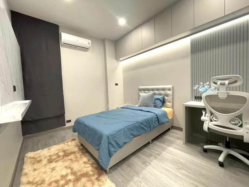 Luxury Modern Pool Villa in Ban Waen, Hang Dong, Chiang Mai, Ban Waen, Hang Dong, Chiang Mai, 4 Bedrooms, 300 sqm, Villa For Rent, by ISAAC WEE, 500507238 - DDproperty.com