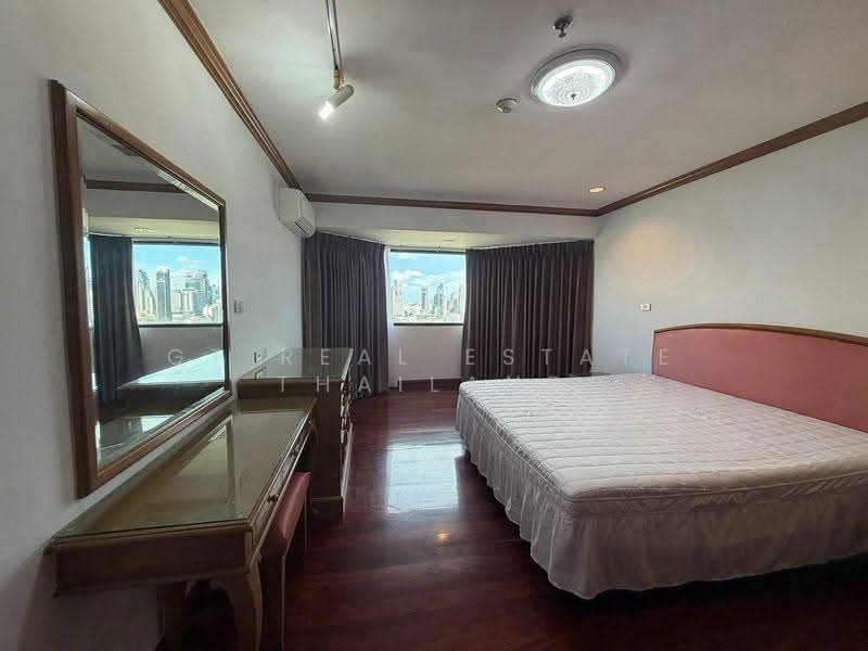 Baan Suanpetch, Bangkok, 18 Soi Sukhumvit 39, Khlong Tan Nua, Watthana, Bangkok, 2 Bedrooms, 135 sqm, Condo For Rent, by GT Real Estate Thailand, 500507249 - DDproperty.com