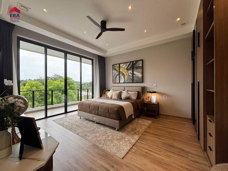 Luxury Pool Villa @ Kad Farang ทำเลที่ดีที่สุดของหางดง พร้อมเฟอร์นิเจอร์, Chiang Mai, Ban Waen, Hang Dong, Chiang Mai, 5 Bedrooms, 761 sqm, Single Detached House For Sale, by ERA Thailand, 500507350 - DDproperty.com