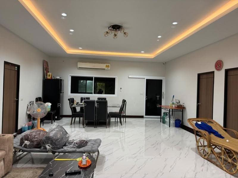 บ้านเดี่ยวพร้อมที่ดินปากช่อง นครราชสีมา, Nakhon Ratchasima, Khlong Muang, Pak Chong, Nakhon Ratchasima, 4 Bedrooms, 320 sqm, Single Detached House For Sale, by The Best Property แอน, 500507380 - DDproperty.com