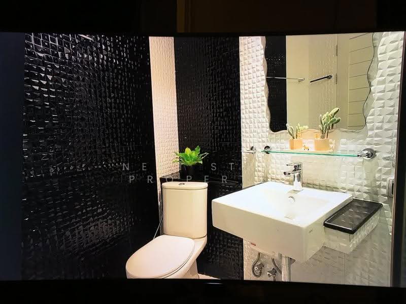 Watermark Chaophraya, Bangkok, Soi Charoennakorn 39-41, Charoennakorn Road, Bang Lam Phu Lang, Khlong San, Bangkok, 3 Bedrooms, 167 sqm, Condo For Sale, by Next Step Property, 500507382 - DDproperty.com