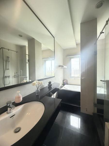 Sathorn Gallery Residences, Bangkok, 70 Pan Road, Silom, Bang Rak, Bangkok, 4 Bedrooms, 350 sqm, Condo For Rent, by The Luxe Group, 500507474 - DDproperty.com