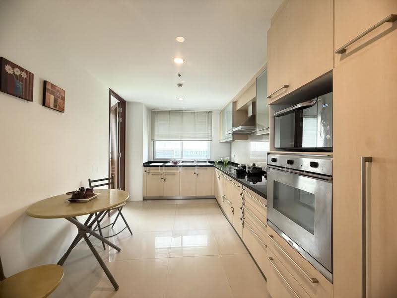 Sathorn Gallery Residences, Bangkok, 70 Pan Road, Silom, Bang Rak, Bangkok, 3 Bedrooms, 200 sqm, Condo For Rent, by The Luxe Group, 500507485 - DDproperty.com